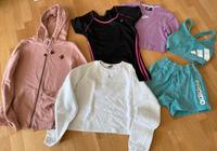 Kleiderpaket, Sport, XS -S, Adidas, Nike, Puma Frankfurt am Main - Kalbach Vorschau