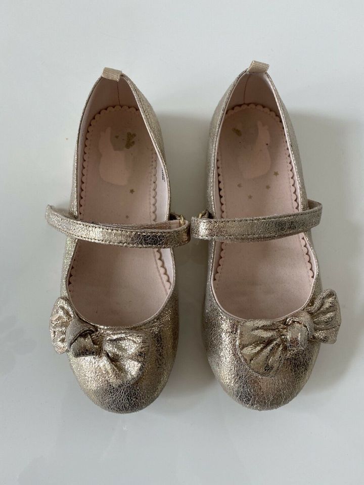 Festliche Ballerinas mit Schleife Gr.30 in gold in Hamburg