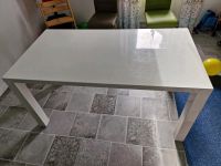 Tisch in Weiss , Länge 150cm, Breite 80cm, Höhe 75cm !!! Nordrhein-Westfalen - Holzwickede Vorschau