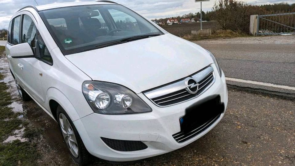 Opel Zafira in Dachau