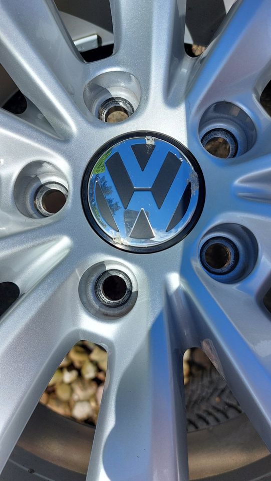 4 Winterräder auf Alufelgen vom VW Beetle in Wildau