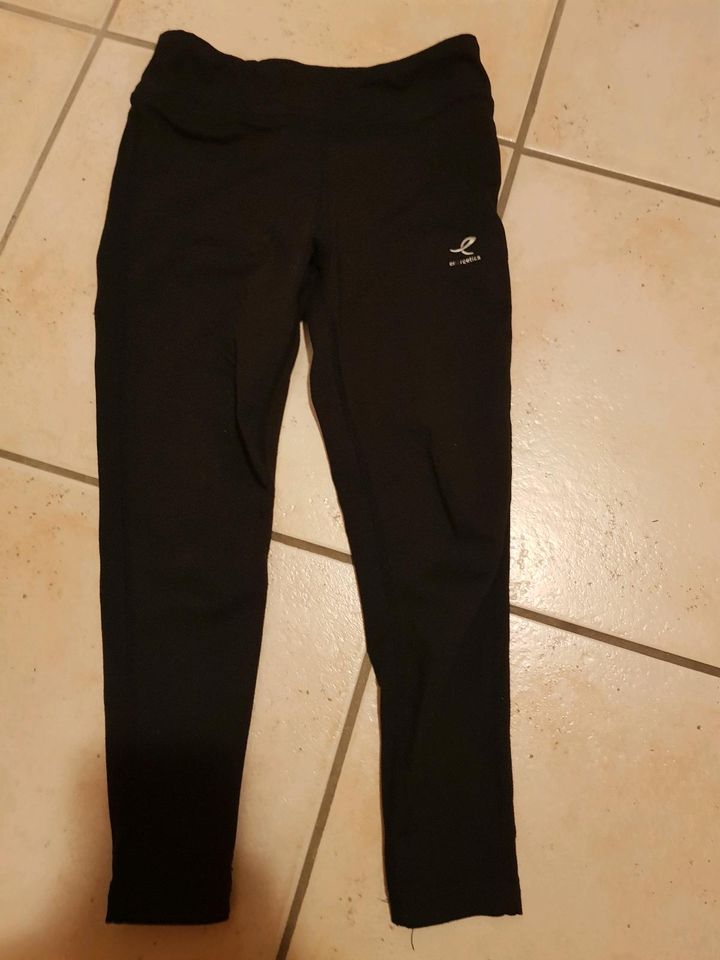 energetics dry plus Sporthose Gr. 116 schwarz,  gut in Holtsee