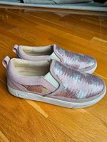 UGG - Mädchen/ Damen Gr. 37 Caplan Sequin Stars Sneaker Frankfurt am Main - Ostend Vorschau