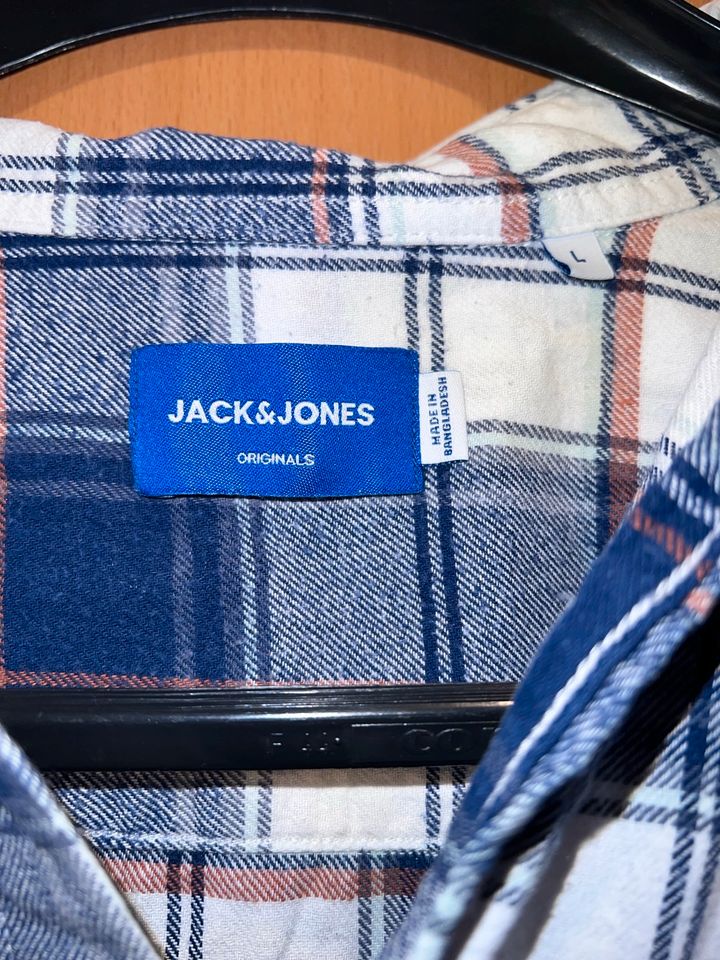 Hemden Paket Herren Jack & Jones und Farah Größe L in Andernach