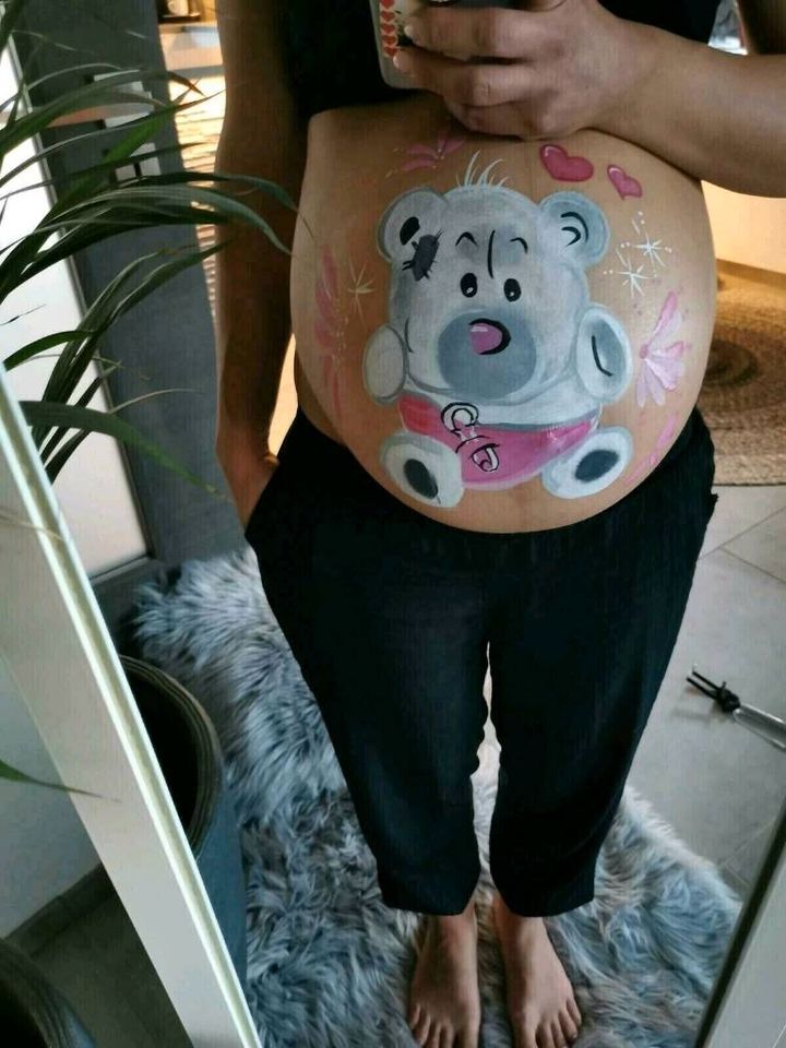 Bellypainting / Babybauch Bemalung / Schwangerschaft /Babyparty in Rotthalmünster