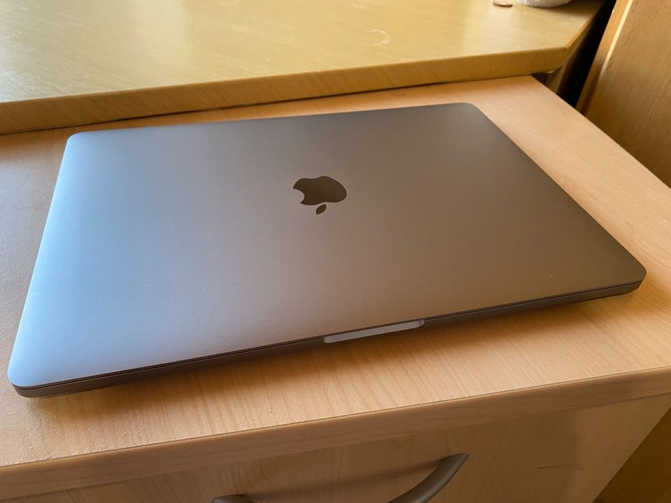 MacBook Pro 2017 in Siegen