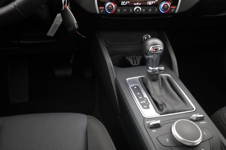 Audi Q2 1.6 TDI S-tronic LED Navi Kamera Sitzhzg in Naumburg (Saale)