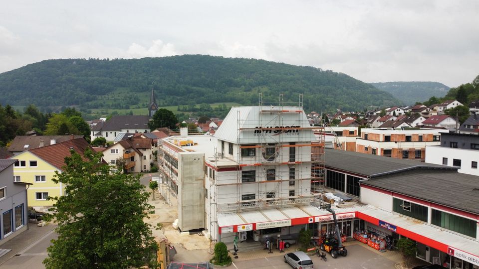 Luftaufnahmen mit der Drohne Zum Beispiel für Solaranlage in Öpfingen