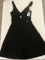 Guess Kleid Minikleid XS 34 schwarz Neu mit Etikett Cut Outs Bayern - Peißenberg Vorschau