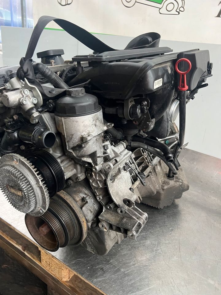 Motor M54 B25 (256S5) BMW 2,5 E39 525i als Defekt 192PS in Wilnsdorf