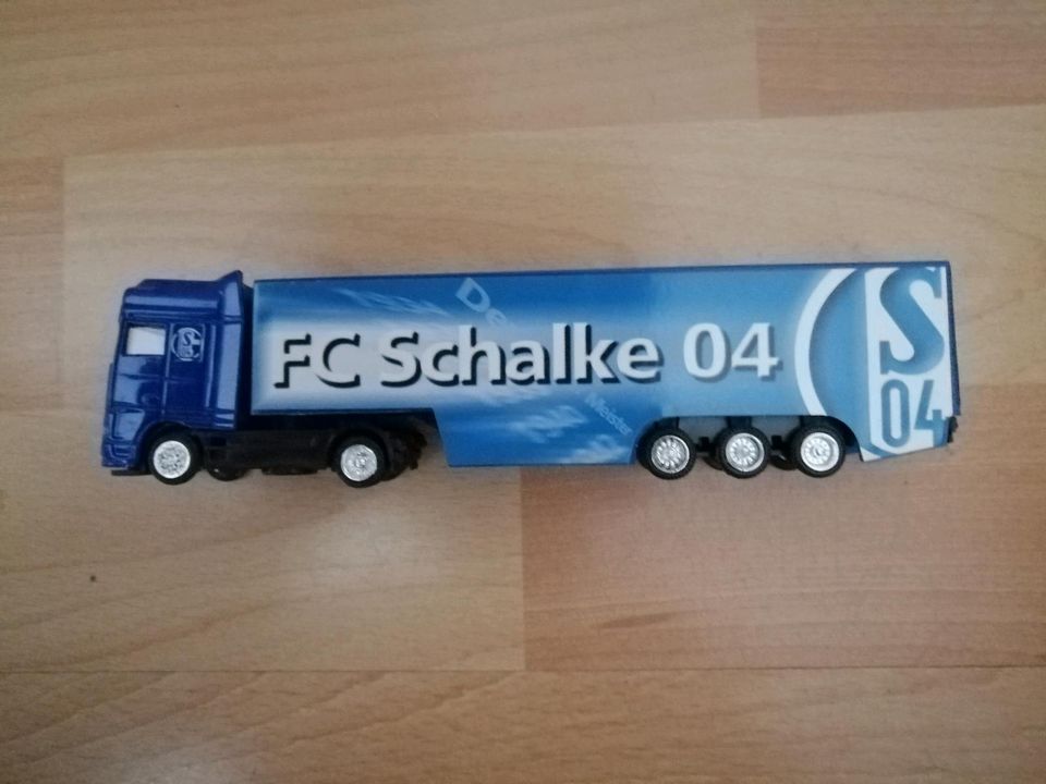 Modell Lastwagen FC Schalke 04 in Stuttgart