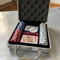 Pokerkoffer mit 100 Chips und zwei Kartendecks (neu) und Würfel Friedrichshain-Kreuzberg - Friedrichshain Vorschau