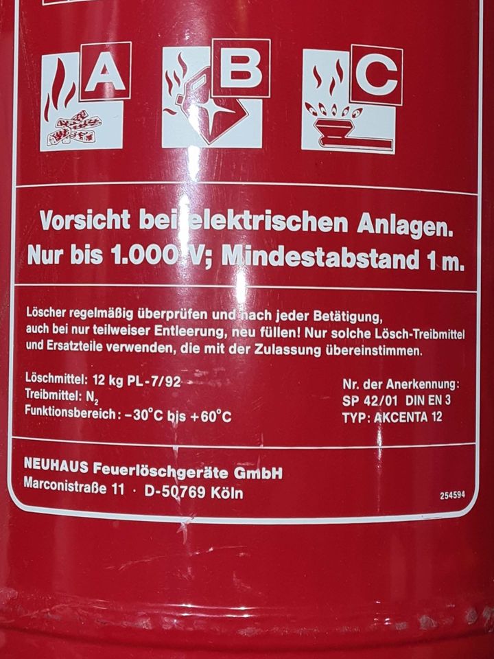 12 kg Feuerlöscher leer / ohne Druck und ohne Pulver in Enkenbach-Alsenborn