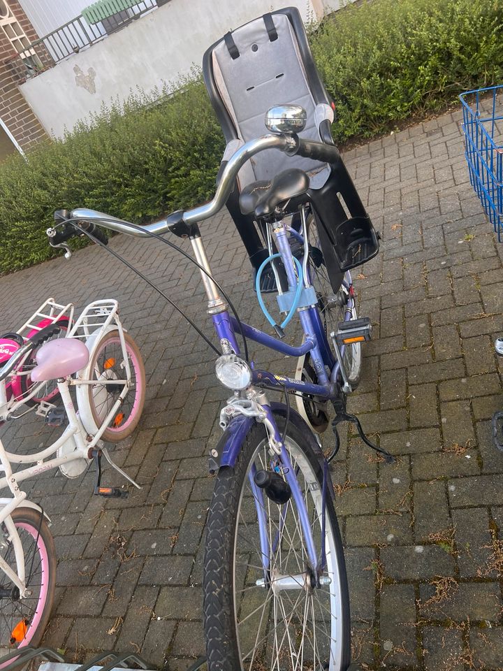 Fahrrad mit Baby/Kindersitz in Kleve