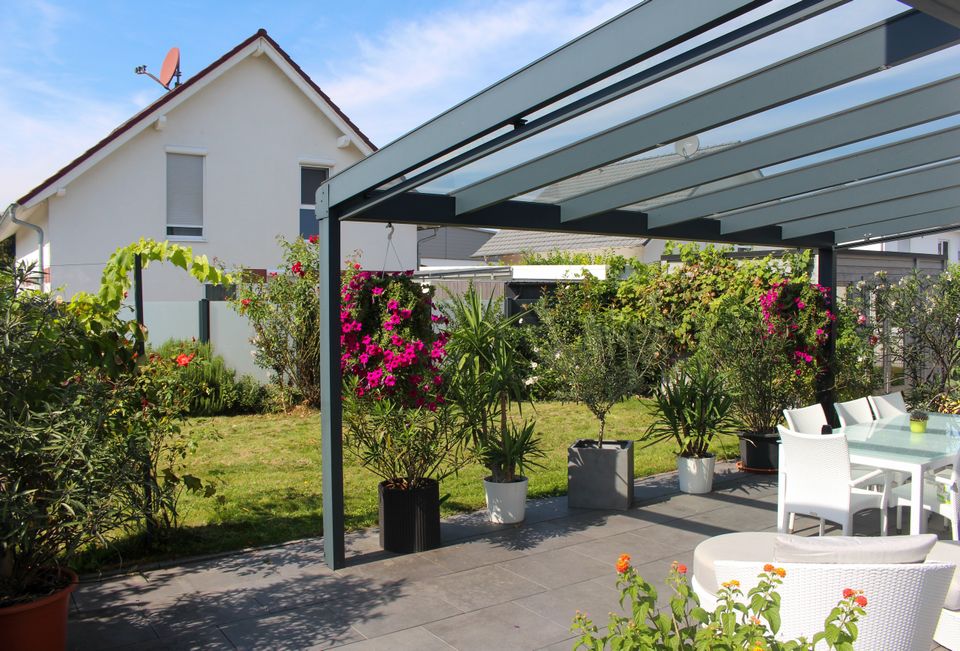 Charmantes Einfamilienhaus mit idyllischem Garten! in Kehl