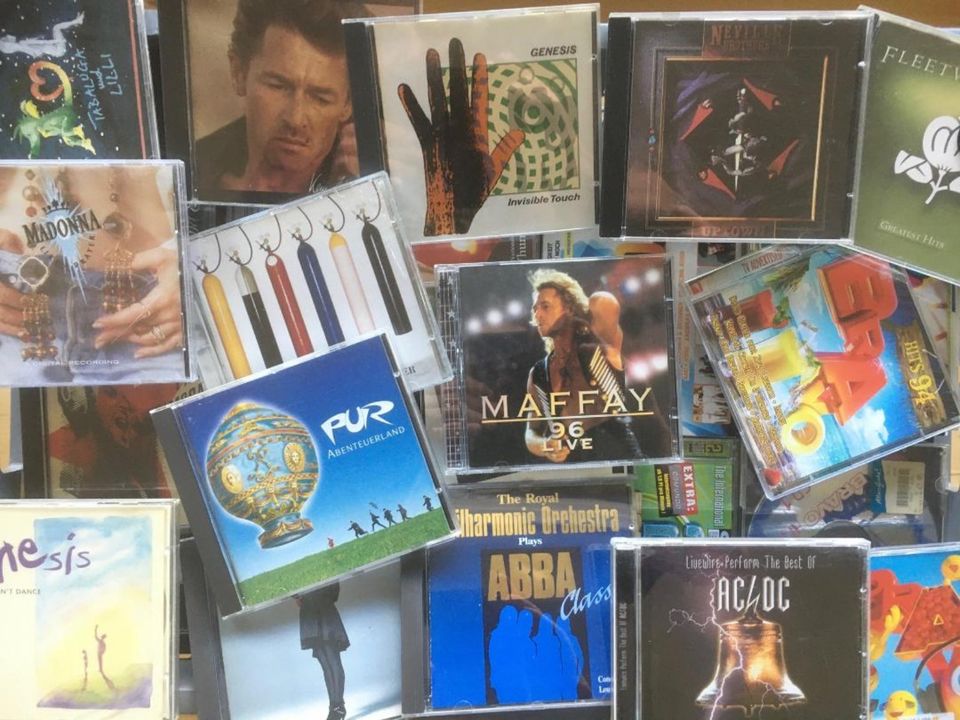 Flohmarktartikel 250 CD´s Rock & Pop von Nirvana bis Maffay in Kuppenheim