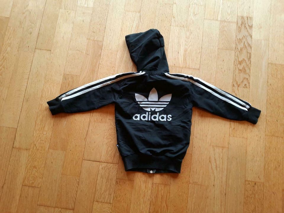 Schwarze Trainings-Jacke mit Kapuze von ADIDAS in Größe 92 in Schöppenstedt