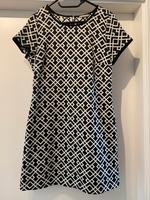 Kleid Sommerkleid kurzärmelig schwarz beige Muster 38 Bayern - Freising Vorschau