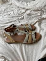 Ugg Sandalen gr. 40 sehr guter Zustand Silber Gold Mitte - Wedding Vorschau