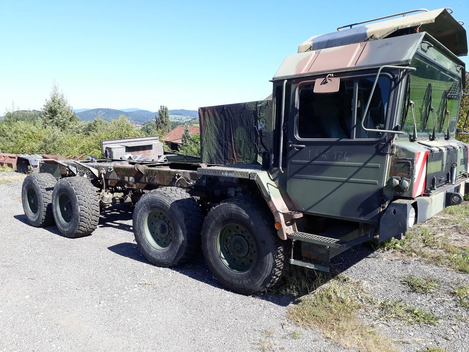 Faun SLT 8x8 Fahrgestell mit Achsen in Rattenberg