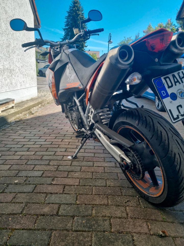 KTM 950 SM in Erdweg