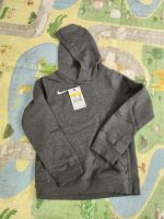 Nike Kinder Jungen Kapuzenpullover Hoodie grau Gr. 128 Bayern - Ensdorf Vorschau