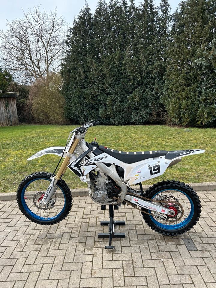 Honda Crf 250 Akrapovic Titan in Wahrenholz