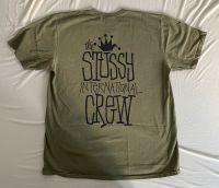 NEU Stüssy Crown International Tee/ Tshirt, Olive/ Grün L Niedersachsen - Nörten-Hardenberg Vorschau