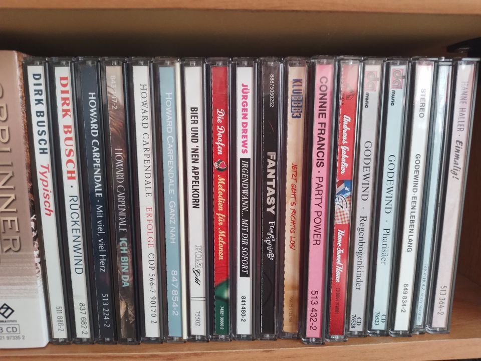 Verkaufe deutschsprachige CD‘s in Lübeck