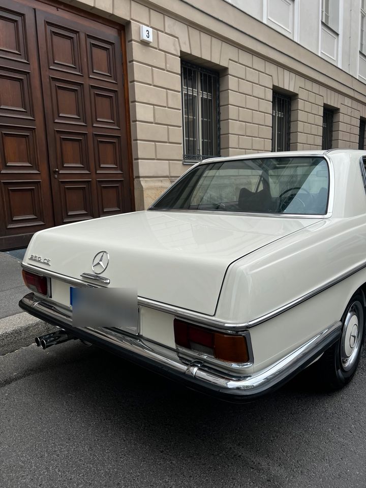 Mercedes-Benz 250 CE in Berlin