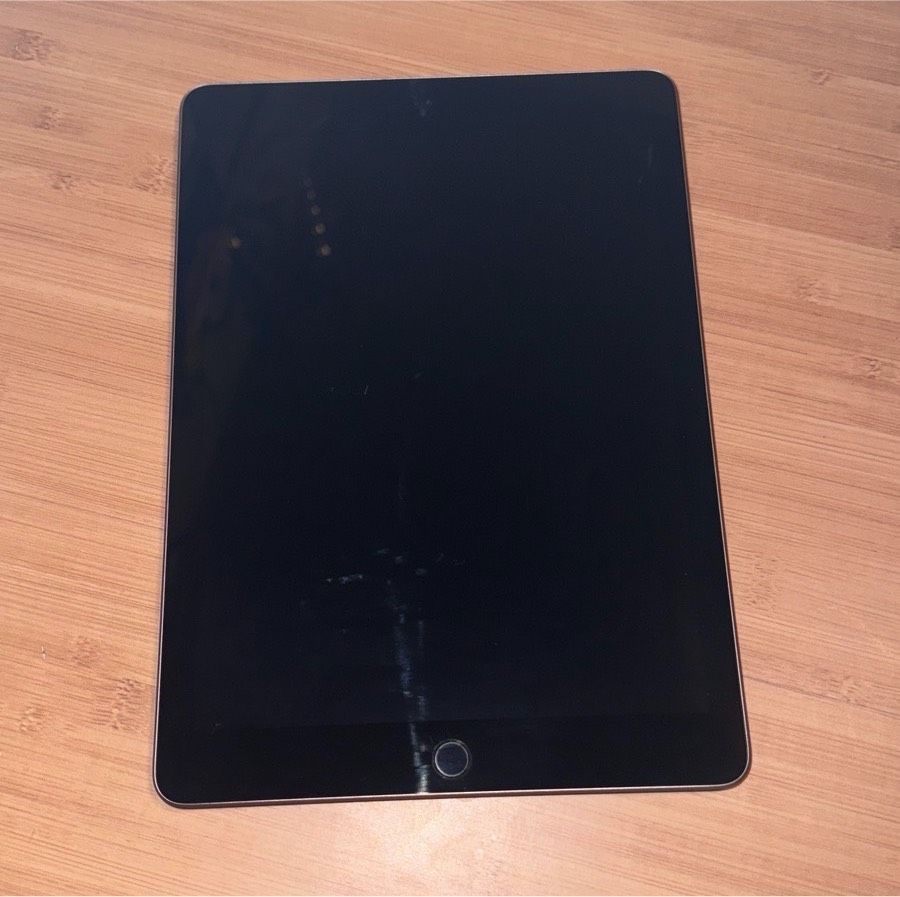 iPad 6. Generation, 32GB WI-FI in blau in Bremerhaven