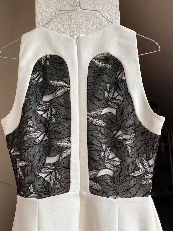 Kleid, schwarz/weiß, elegant, adL, Größe M in Castrop-Rauxel