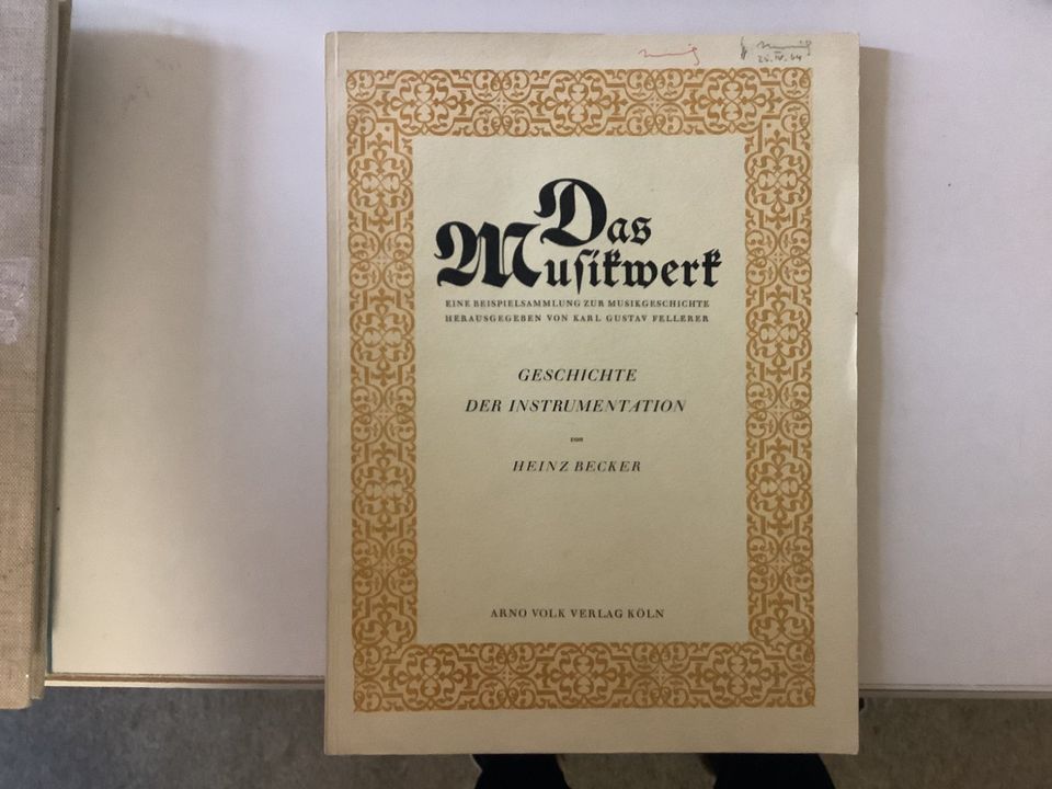 Militaria/ Büchersammlung/ Militärliteratur/ Musikliteratur in Wickede (Ruhr)