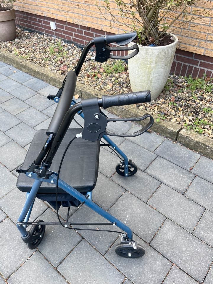 Rollator  mit Sitzfläche in Rosengarten