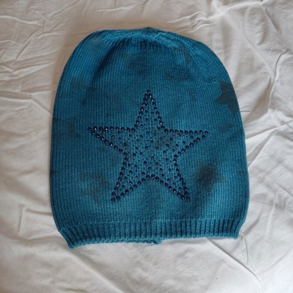 Mütze, mit Stern, Blau, aus Wolle in Radevormwald