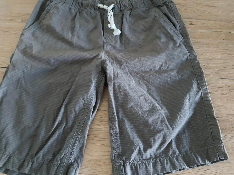 Kurze Hose Jungen Gr. 140 in Berlin