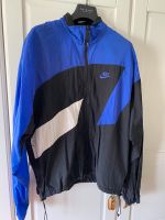 Nike Vintage Trainingsjacke windbreaker M (40/42) lila schwarz Baden-Württemberg - Freiburg im Breisgau Vorschau