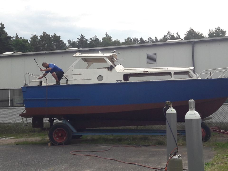 Motorboot Ameril 850 div. Scheiben siehe Bilder in Marienwerder b. Bernau b. Berlin