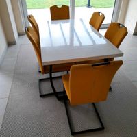 Weißer Esstisch mit 6 gelben Stühlen *günstig abzugeben* Bochum - Bochum-Nord Vorschau