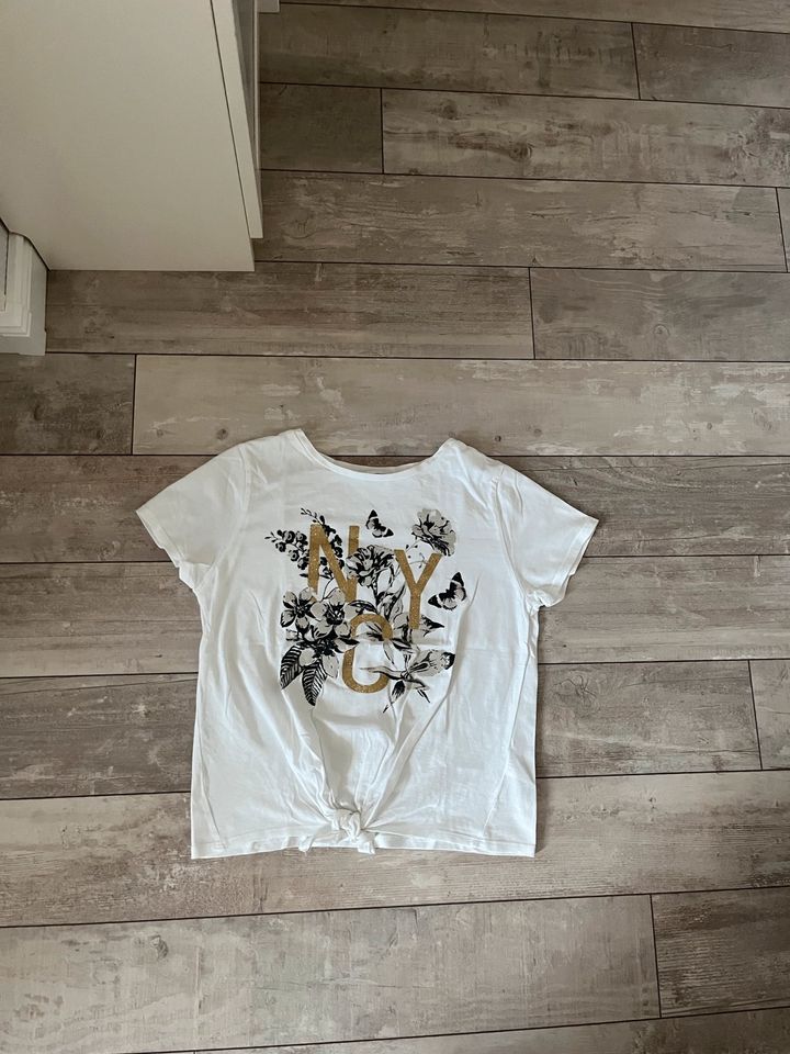 T-Shirt für Mädchen von H&M in Größe 158/164 in Uelzen