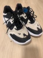 Nike Schuhe Niedersachsen - Hameln Vorschau