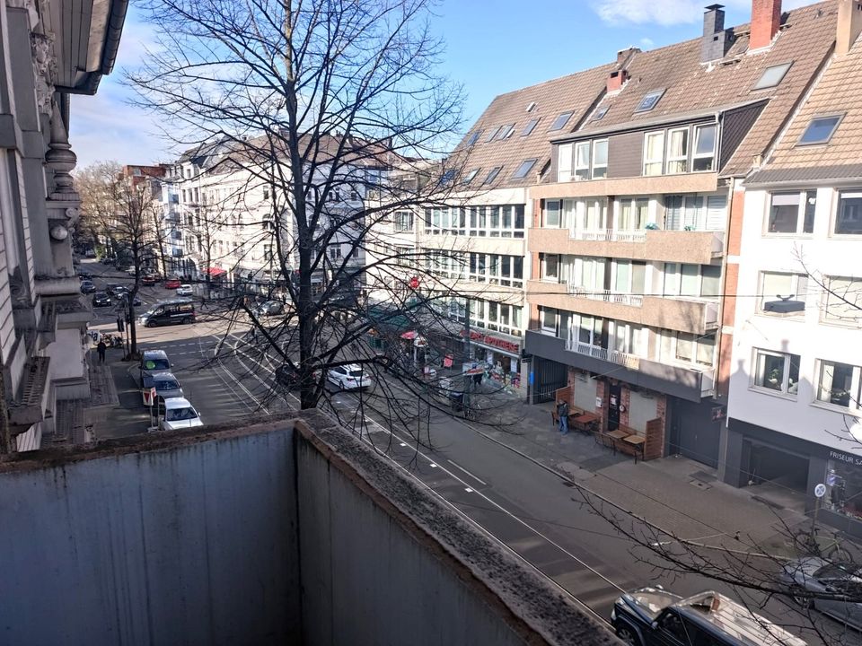 Pempelfort Duisburger Straße: 1-Zimmerapartment mit Badewanne in Düsseldorf