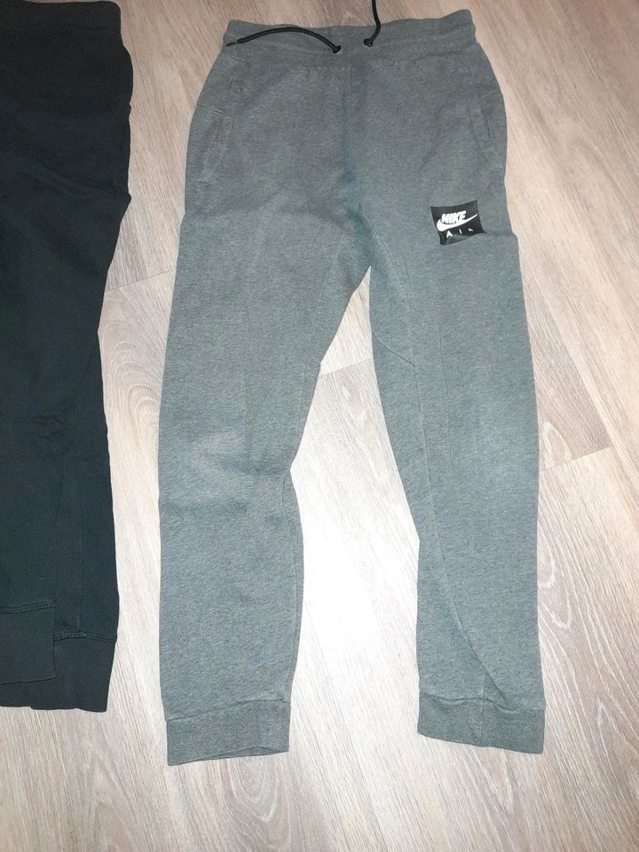 Jogginghose Gr. 152 grau blau schwarz in Lütjenburg