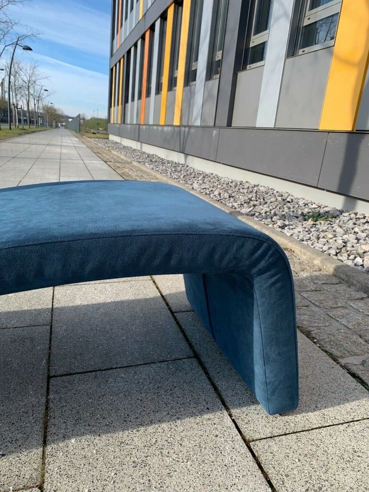 COR Design Liege / Sitzmöbel zweifarbig Alcantara dunkelblau-hell in Dortmund