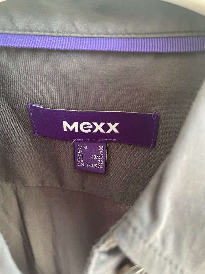 Top: MEXX Bluse grau Größe 38 in Berlin