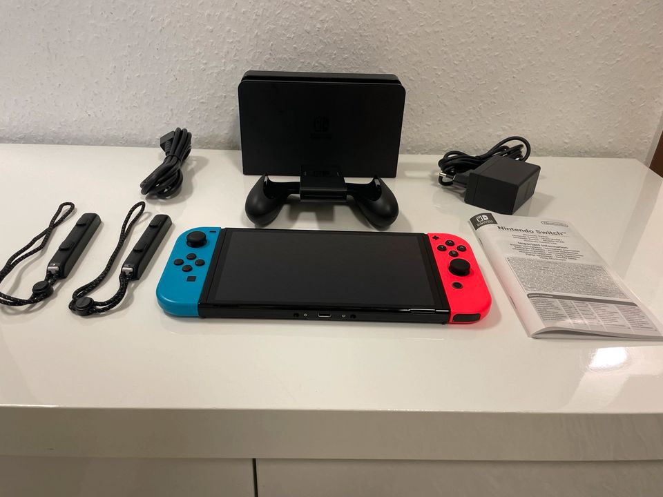 Nintendo Switch OLED|Neon-rot/blau|TOP|OVP|Anlieferung✅ in Viersen