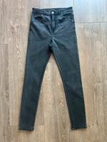 Jeans von Roxy, Skinny, W 29 L 30, neuwertig, dunkelgrau Hessen - Weiterstadt Vorschau