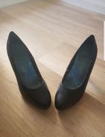 Klassisch schwarze Pumps High Heels Bayern - Eichenau Vorschau