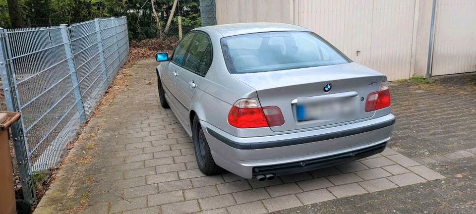 BMW E46 320 i liter 2,2 in Lippstadt