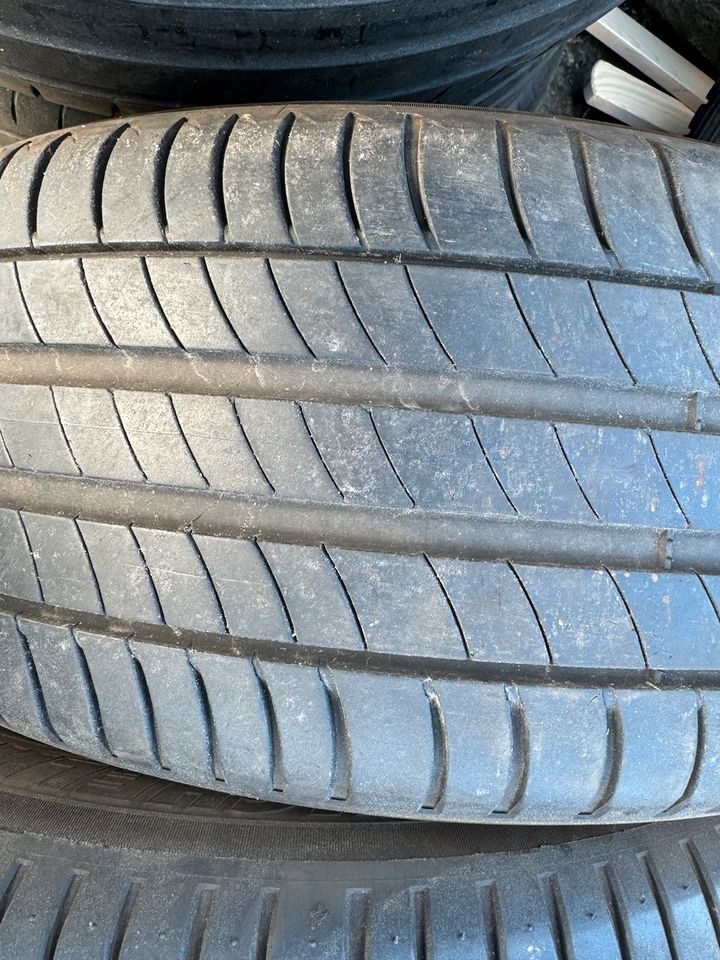 225/50R17 H81 Sommer reifen Dot 22 in Berlin